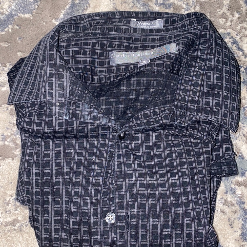 Perry Ellis long sleeve dress shirt